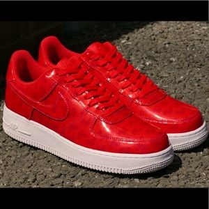 ❤️ Nike AF1 UV RED ❤️ size 6C